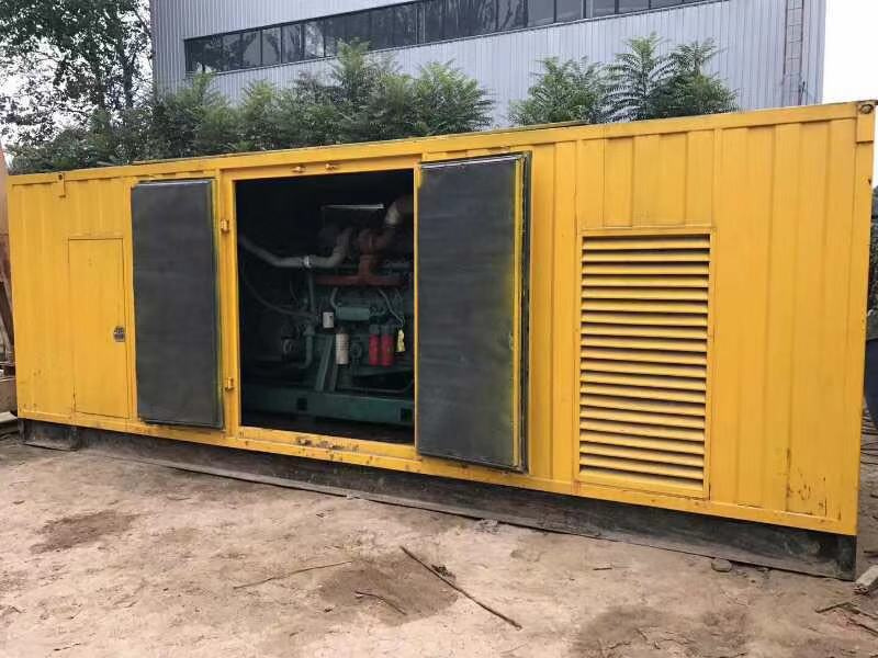 阿合奇柴油发电机组滤清器内充满机油但压力不足如何进行故障排查？