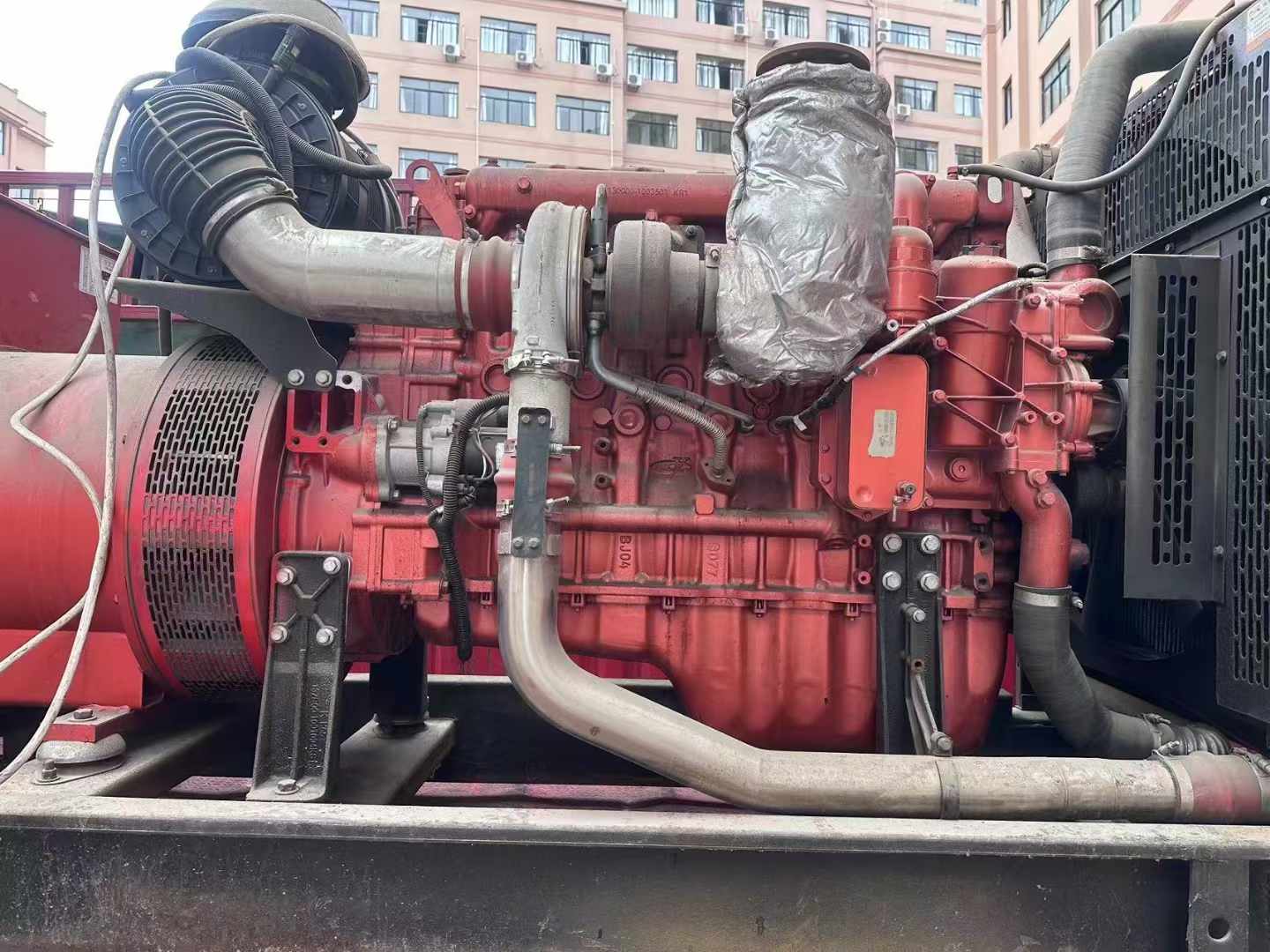 阿合奇如何选择适合 600kW 柴油发电机组的过载保护器？