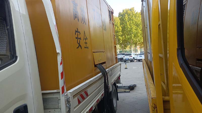 阿合奇如何判断柴油发电机组和UPS电源的切换时间是否符合要求？